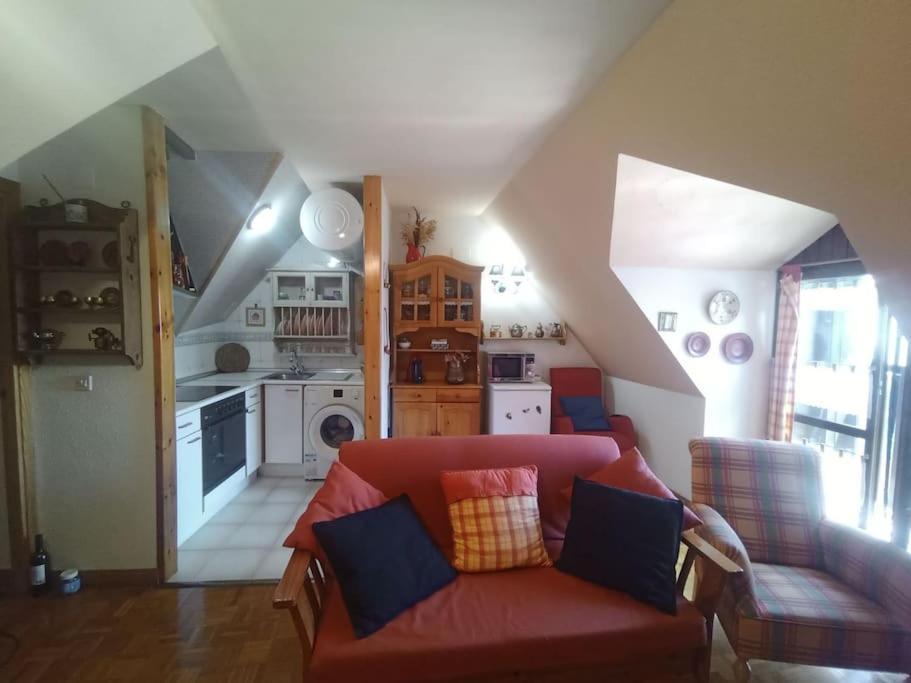 Atico En Pleno Pirineo Apartment El Pueyo de Jaca Luaran gambar