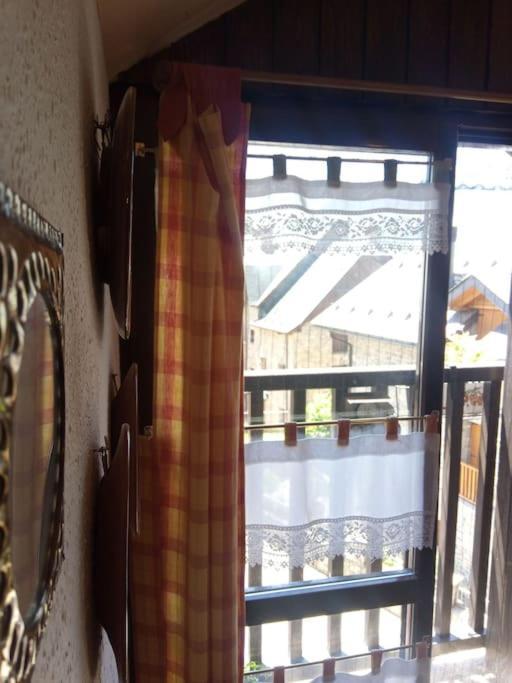 Atico En Pleno Pirineo Apartment El Pueyo de Jaca Luaran gambar