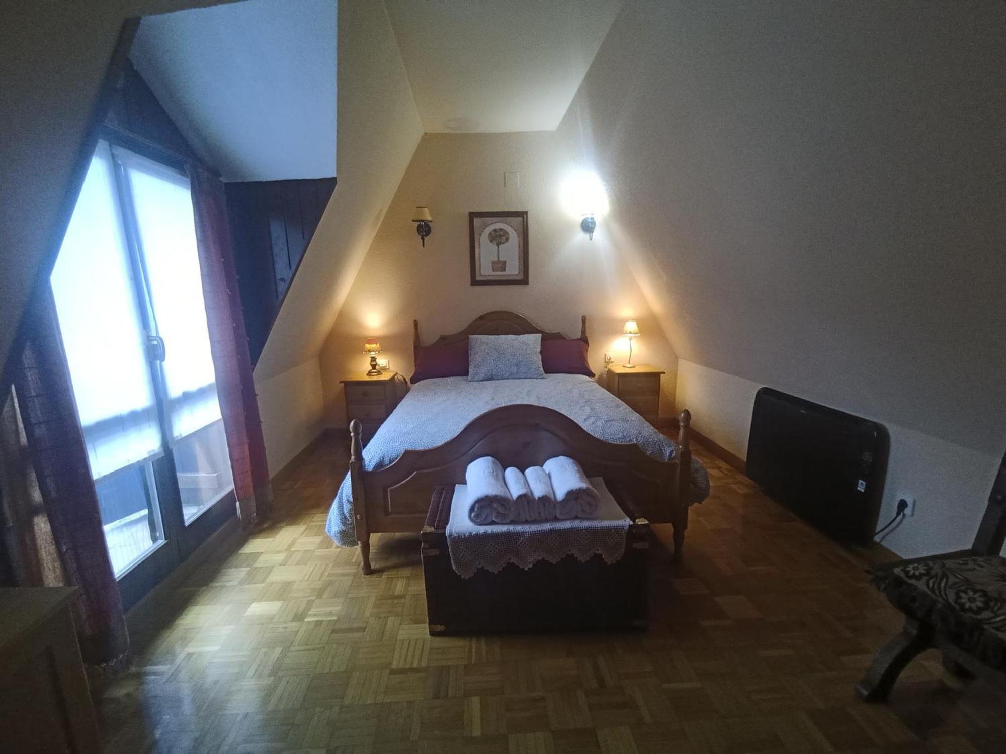Atico En Pleno Pirineo Apartment El Pueyo de Jaca Luaran gambar